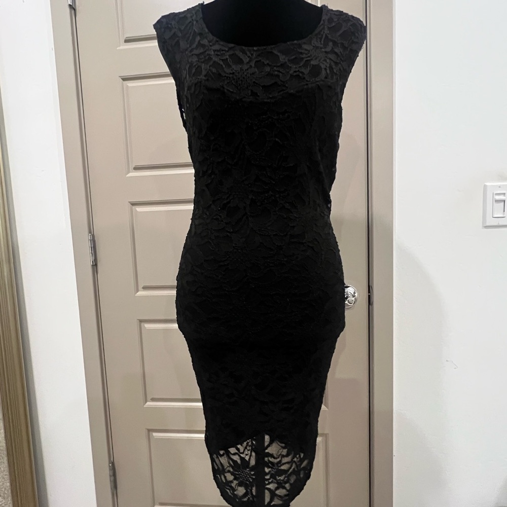 Elegant Black Lace Dress